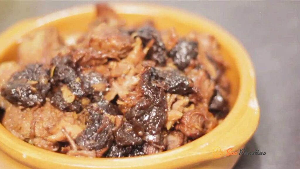 Tajine de mouton aux pruneaux en cocotte minute - Sos Recette